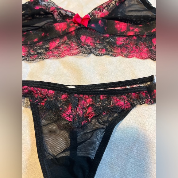 Beautiful mesh and lace floral lingerie, set pink and black sexy set size medium - Picture 14 of 16